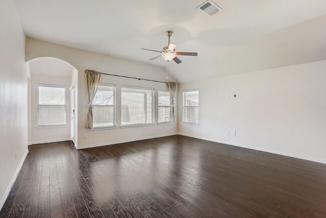 Foto del edificio - 2448 Flowing Springs Dr