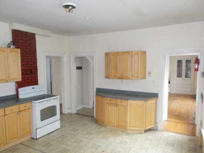 Building Photo - 81 Granite St
