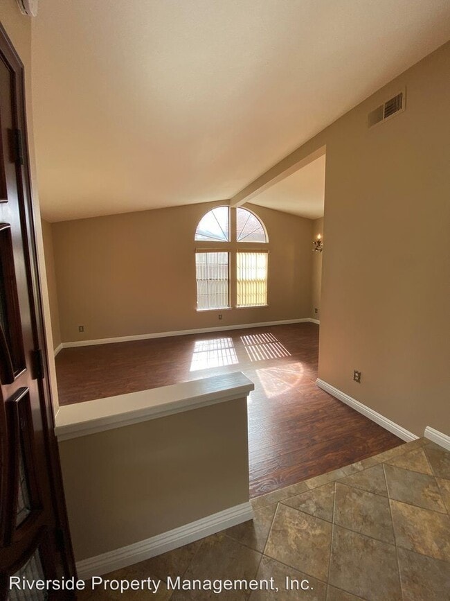 Building Photo - 3 br, 2 bath House - 23875 Pine Field Dr