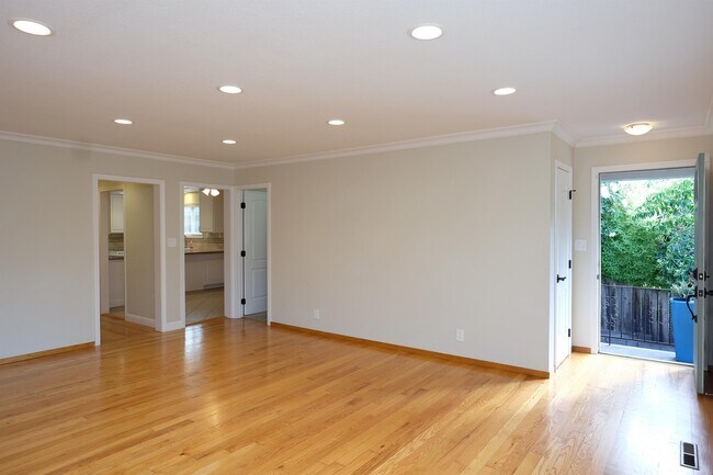 Foto del edificio - 1737 Parkside Dr