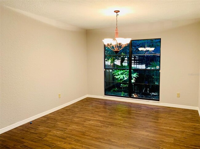 Building Photo - 15405 Summerwind Dr