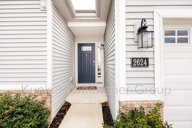 Foto del edificio - 2624 Beacon Point Ct