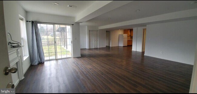 Foto del edificio - 7921 Windsor Knoll Ln