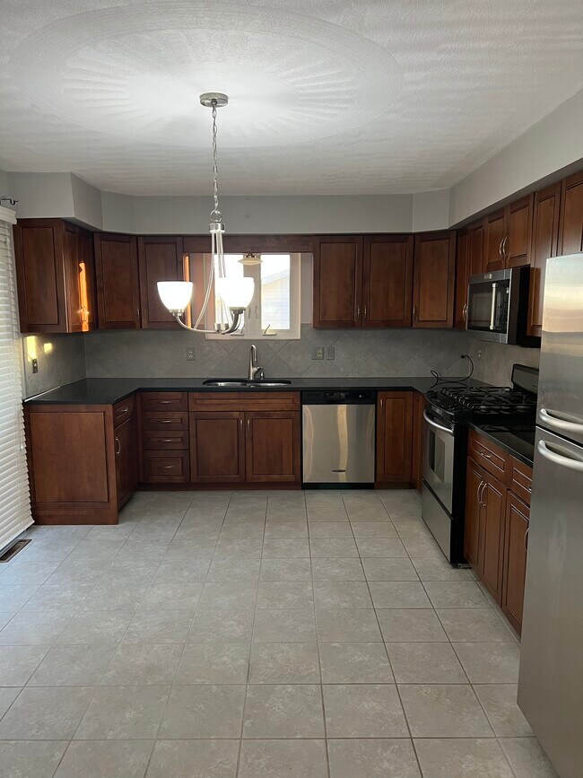 Foto del edificio - 828 Oak Hill Ave