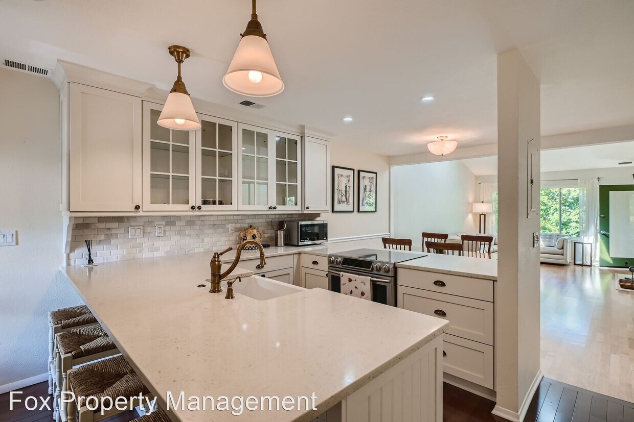 Foto principal - 2 br, 2 bath House - 745 Arapahoe Avenue U...