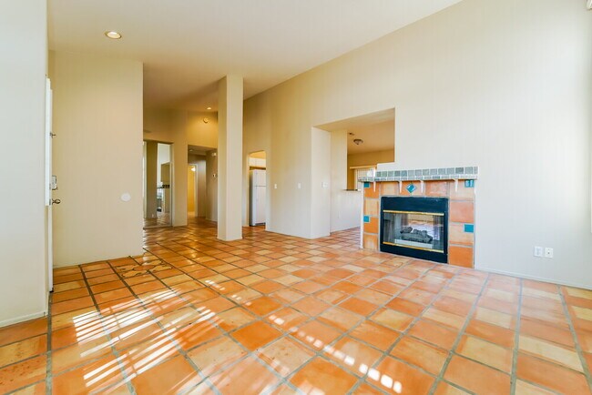 Building Photo - 7512 W Summer Sky Dr