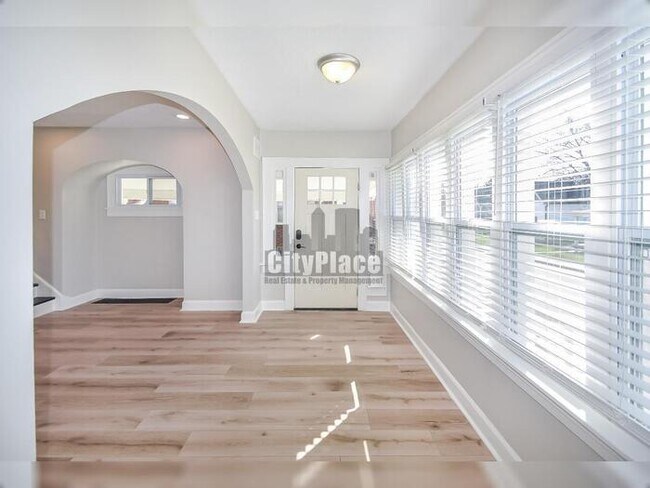 Foto del edificio - 752 Cottage Ave