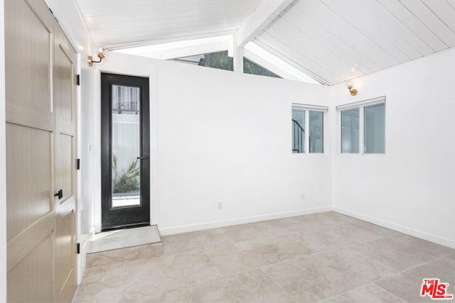 Primary Photo - 16733 Oak View Dr