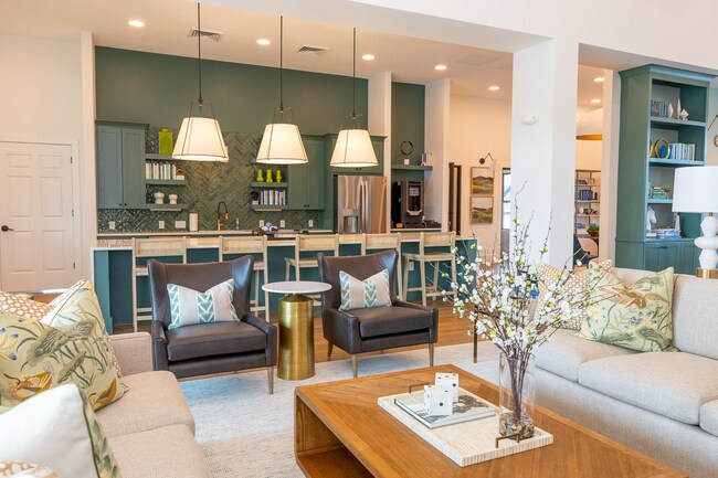 Foto del edificio - Cypress Point Cottages