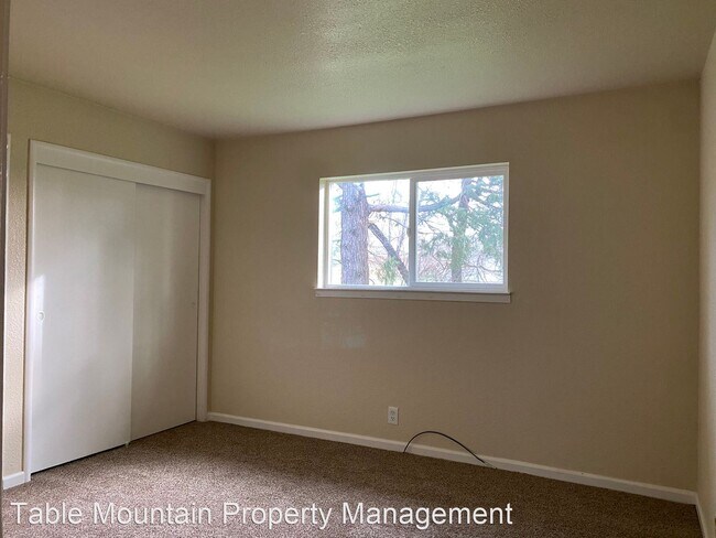 Building Photo - 3 br, 1 bath House - 1227 Grand Ave