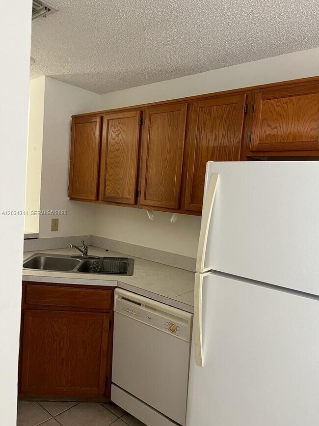 Foto del edificio - 13785 Bottlebrush Ct