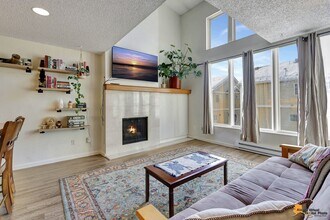 Building Photo - 2101 W 29th Ave