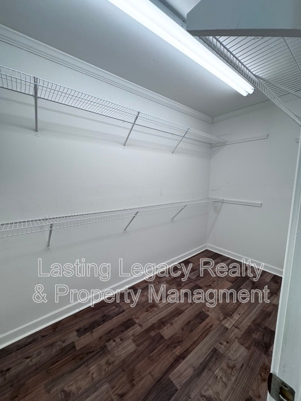 Building Photo - 3306 Brown Pond Ln