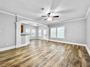 Building Photo - 10006 Wood Leaf Ct