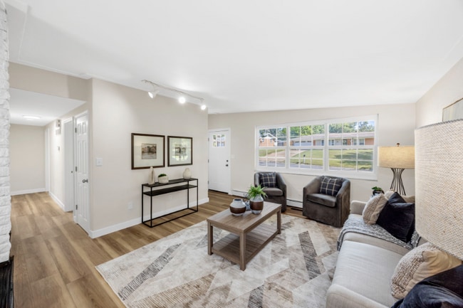 Building Photo - 57 Cheshire Dr