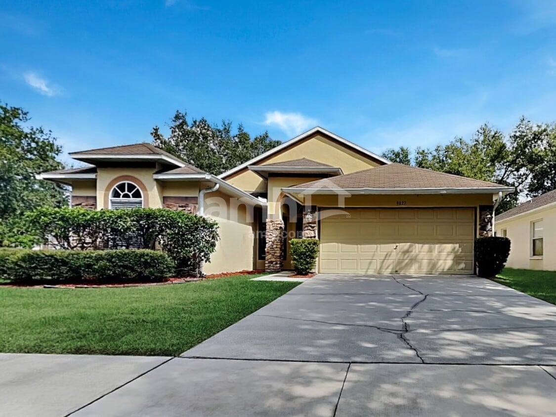 Foto principal - 9827 White Barn Way