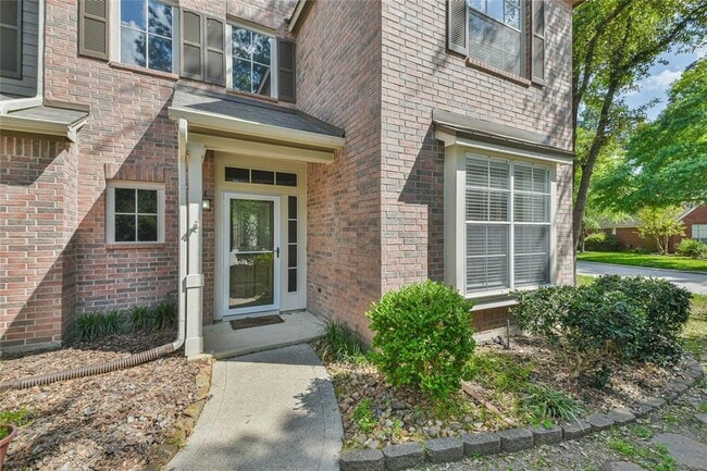 Foto del edificio - 2 Willow Point Pl