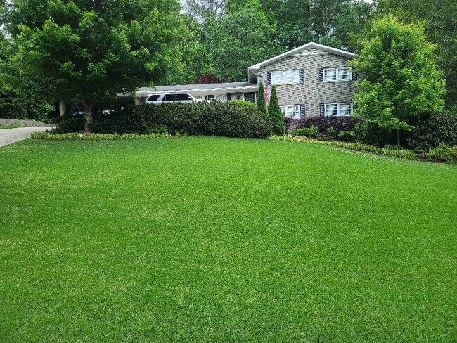 Foto del edificio - 6735 River Springs Ct NW