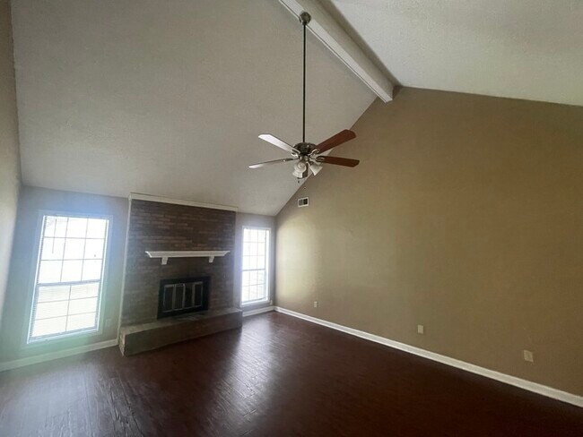 Building Photo - 5748 Heartwood Dr