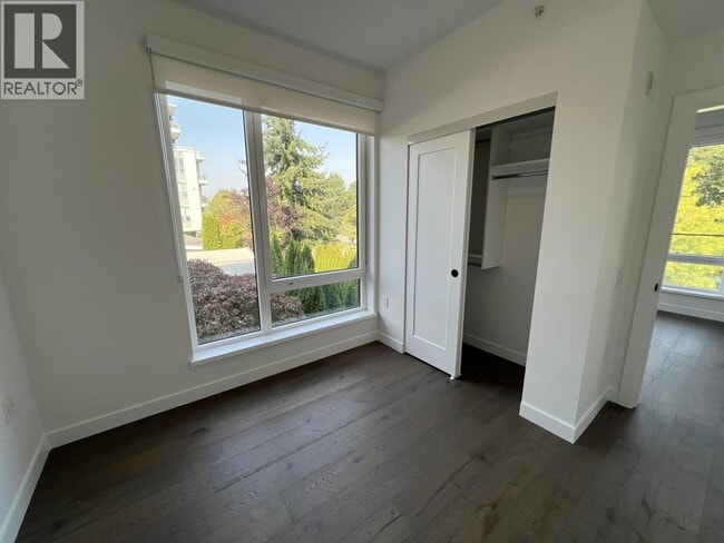Photo du bâtiment - 6859 Cambie St.
