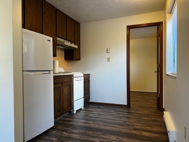 Kitchen - 935 Gasche St