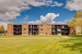 Building Photo - Regal Court