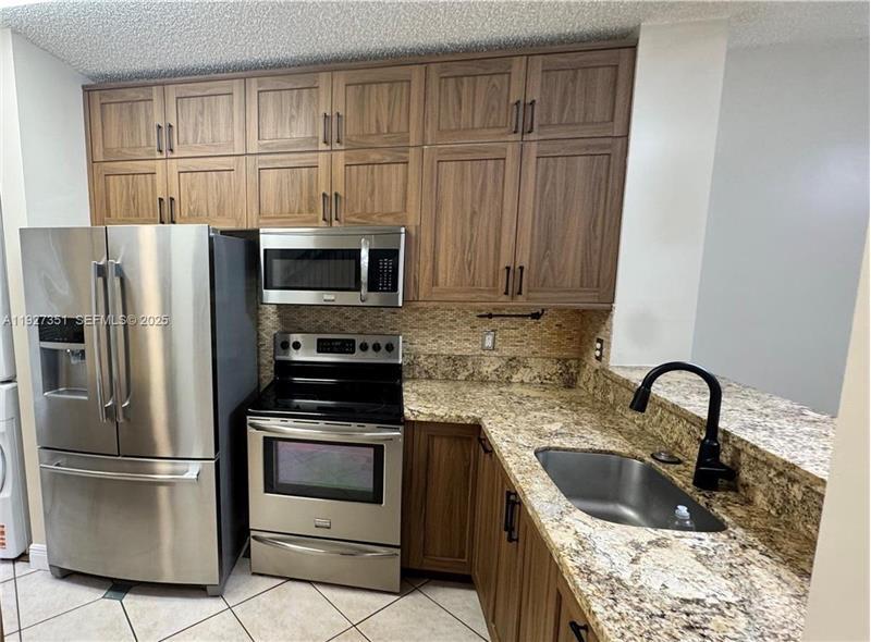 Photo - 443 S W 122nd Terrace (Pembroke Pines, FL)