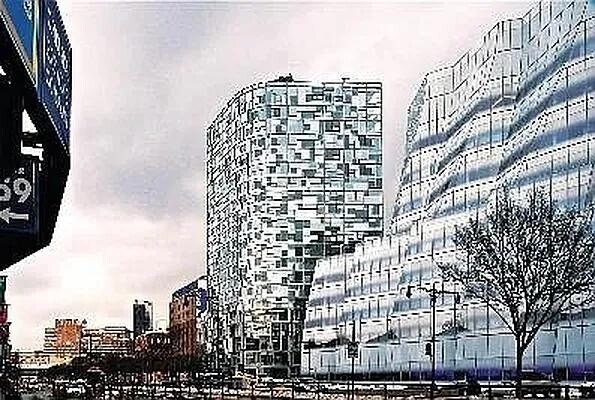 Foto del edificio - 100 100 Eleventh Avenue
