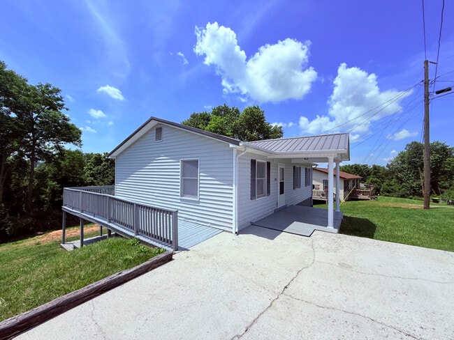 Building Photo - 248 Overlook Dr