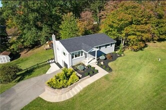 Building Photo - 109 Grove Hill Rd