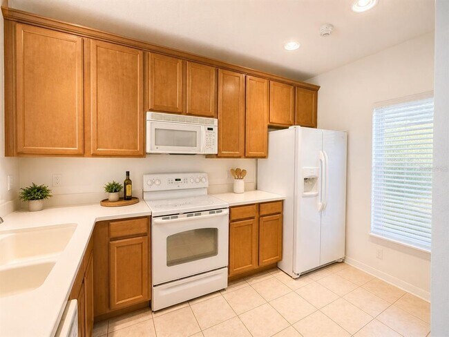 Building Photo - 10410 Manderley Way