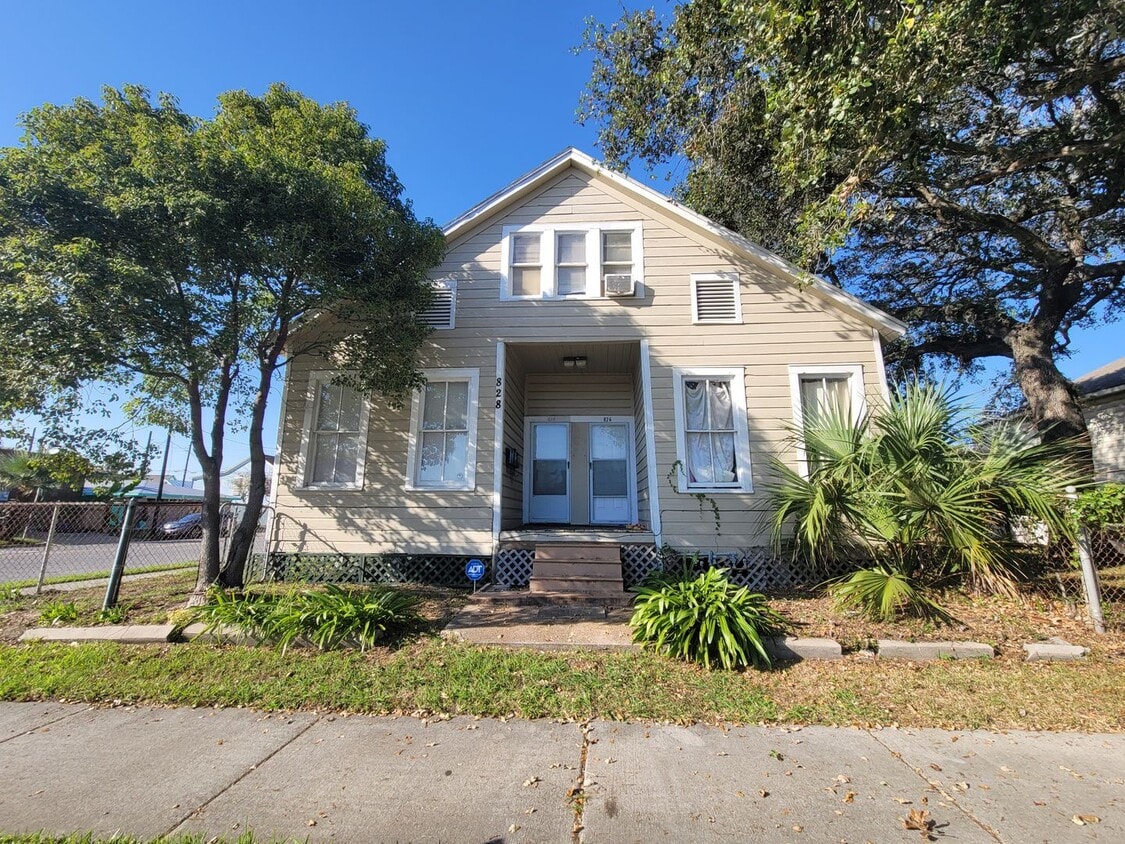 Photo - 826 Broadway Avenue J (Galveston, TX)
