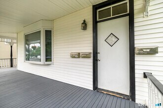 Building Photo - 18 Elm Tree Pl