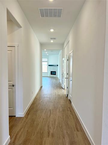 Foto del edificio - 130 Starfall Dr