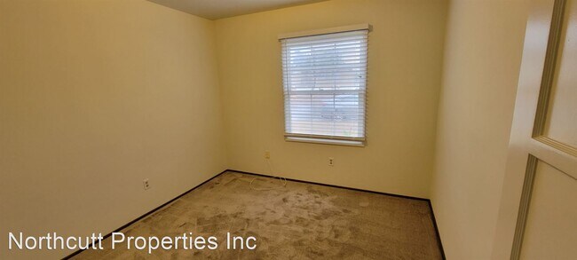 Building Photo - 3 br, 1 bath House - 2168 Cowley Way
