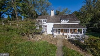 Building Photo - 875 Old State Rd