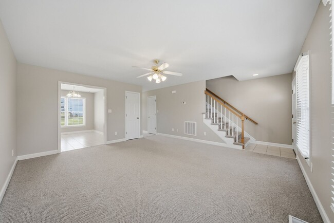 Building Photo - Hollar Duplex Conover