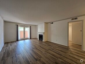Building Photo - 663 Bishops Lodge Rd