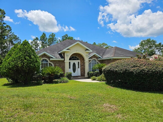 4Br/2.5Ba Huge home with a sunroom - 4Br/2.5Ba Huge home with a sunroom