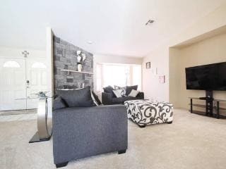 Foto del edificio - 67825 Ontina Rd