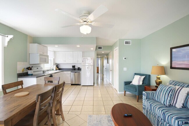 Foto del edificio - 608 Carolina Beach Ave S
