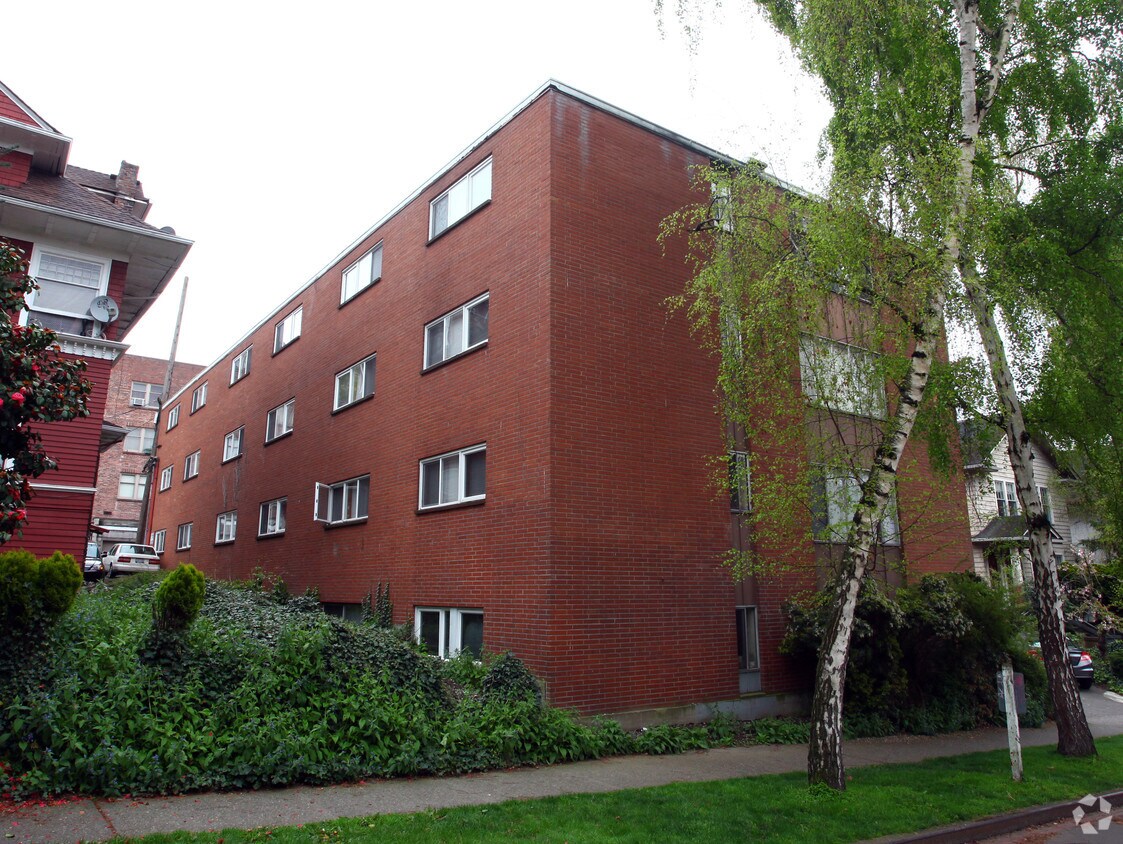 Building Photo - 4230 12th Ave NE