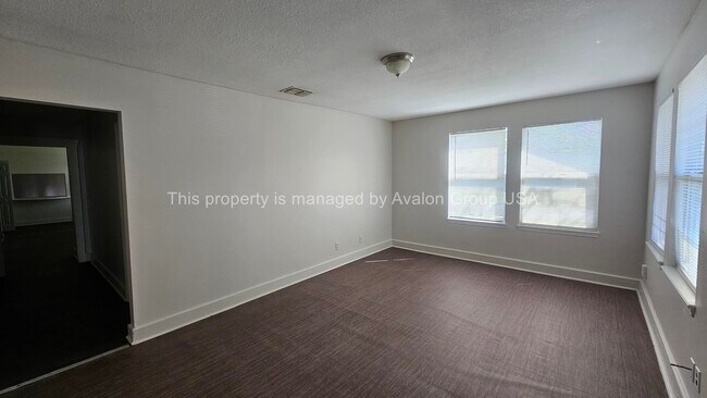 Foto del edificio - 2701 Lowell Ave