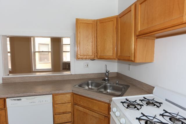 Building Photo - 1219 N Dearborn St