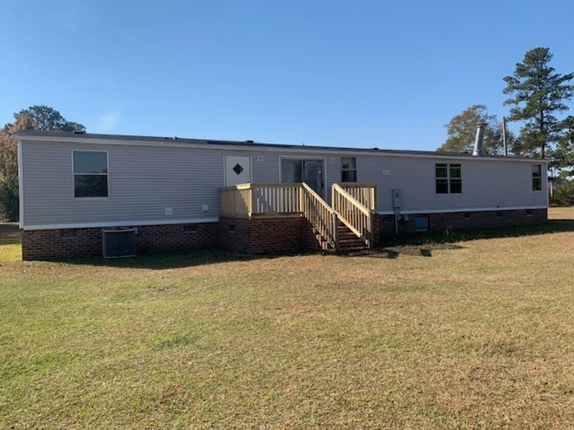 4Bedroom 2Bath DoubleWide Mobile Home House Rental in Lumberton