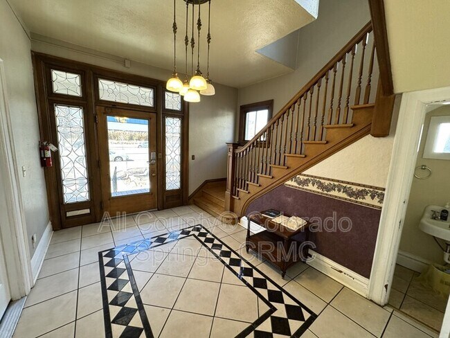 Foto del edificio - 815 N Nevada Ave