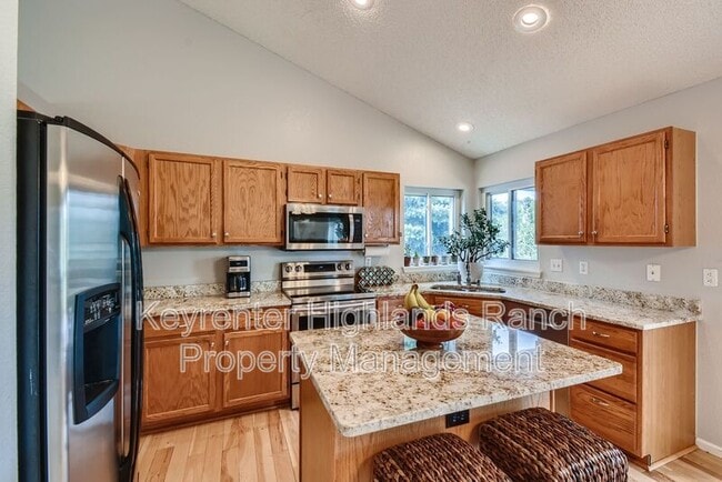 Building Photo - 9948 Deer Creek Ln