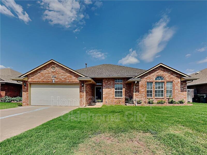 1809 Fairmont Ln, Edmond, OK 73013 House Rental in Edmond, OK