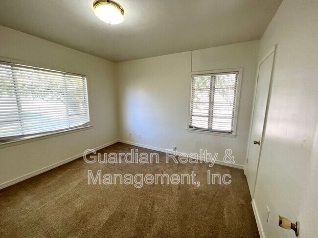 Foto del edificio - 535 W Edgemont Ave