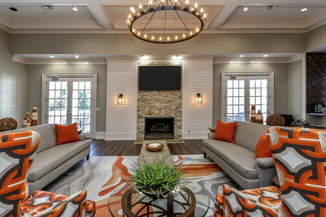 Crestmark- Clubhouse - Crestmark Apartment Homes